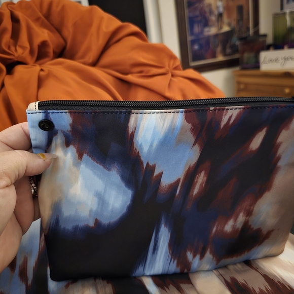 TUMI Abstract Tote Bag - Picture 8 of 9